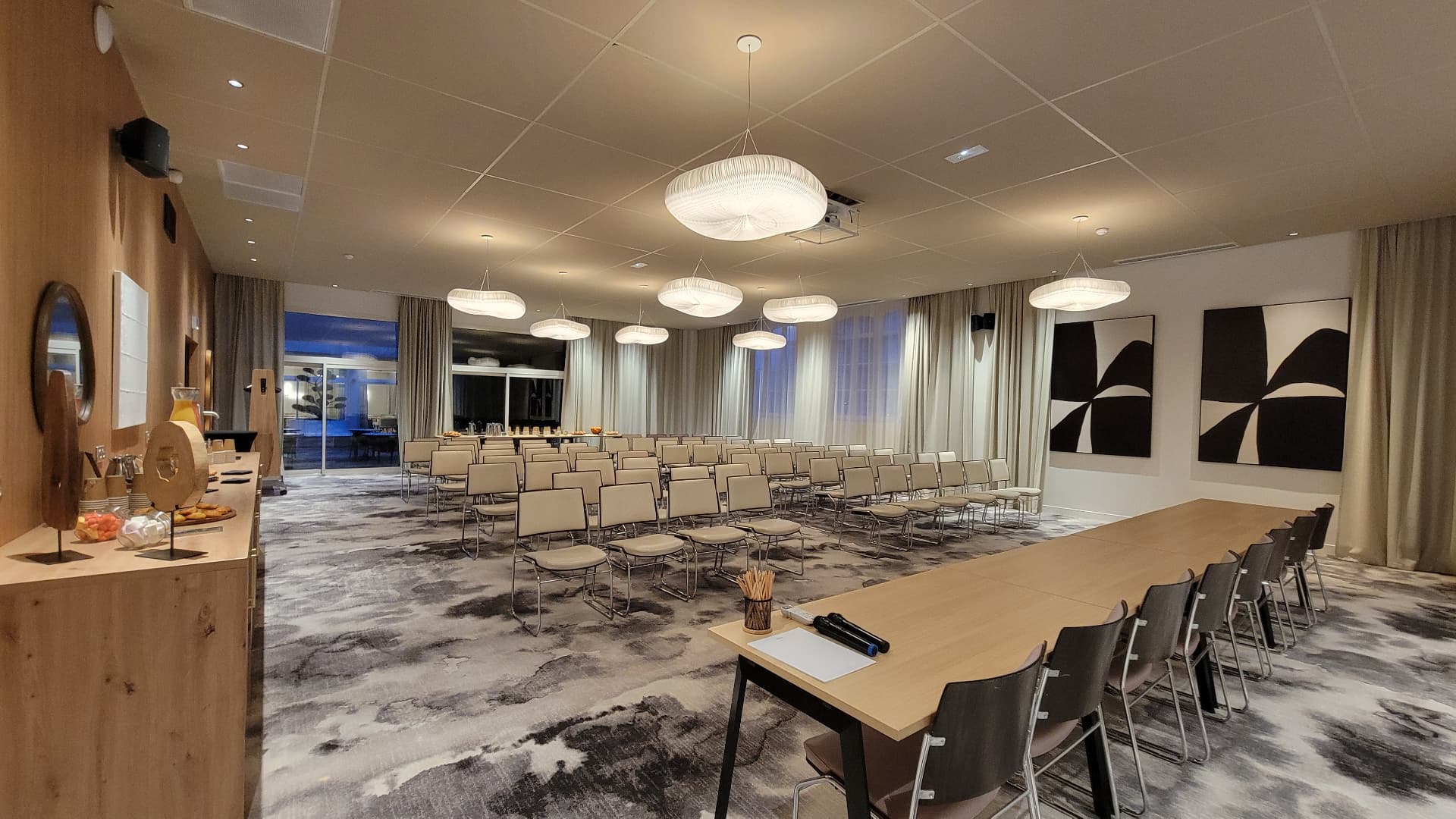 Salon Jacquard de l’hôtel Mercure Troyes, salle de conférence